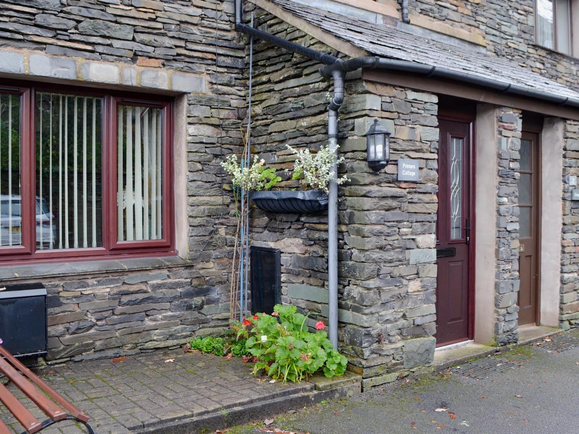 Printers Cottage Ембълсайд Екстериор снимка