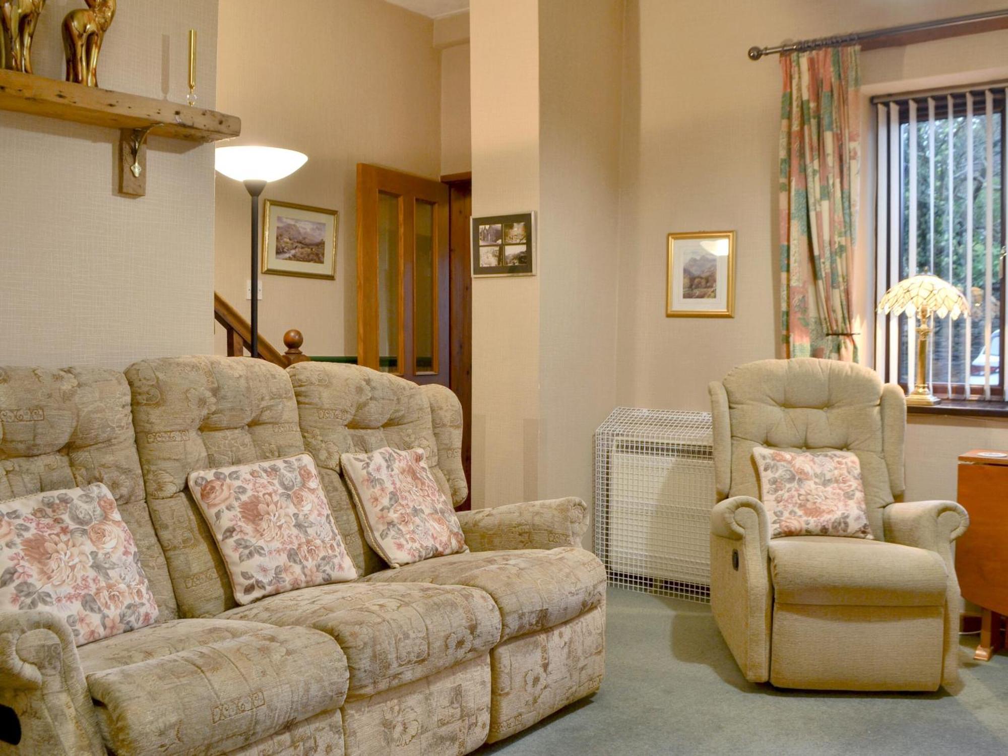 Printers Cottage Ембълсайд Екстериор снимка